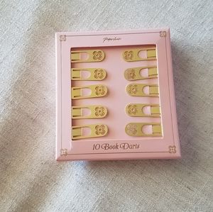 Set of 10 book darts